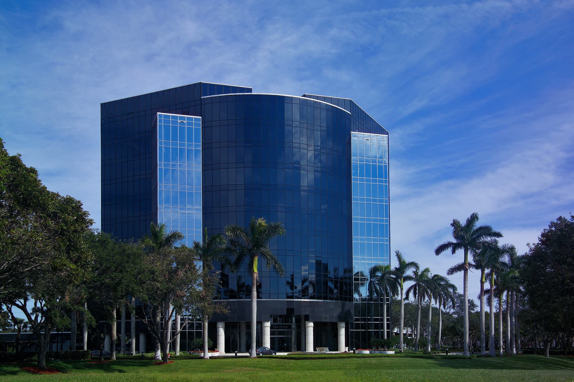 Architectural and real estate photography by Lloyd's Studio